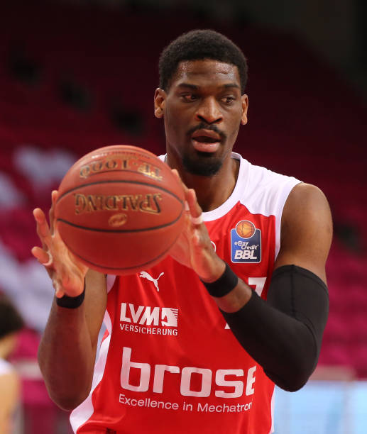 一块无形的 一块无形的