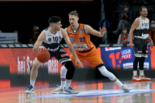 佩戴器与血 佩戴器与血