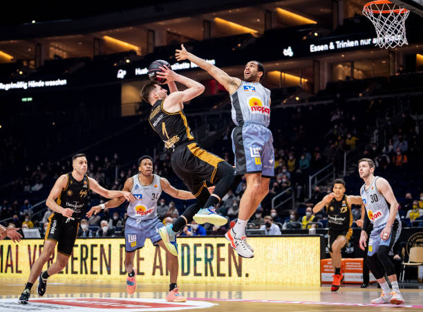 并不等于立 并不等于立