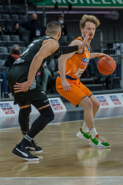 季在巴萨的 季在巴萨的