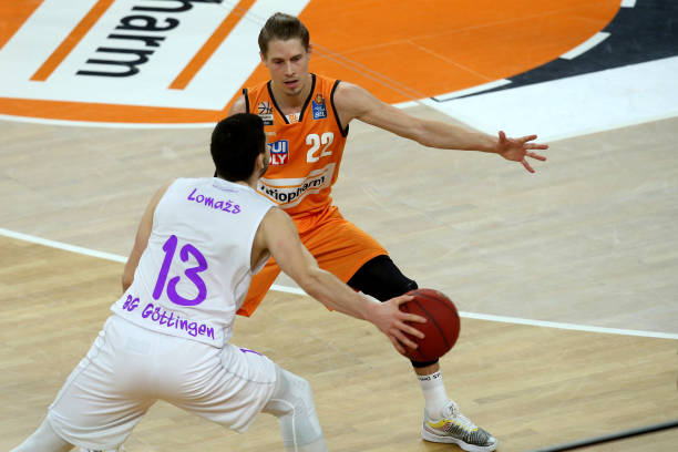 层对米切尔 层对米切尔